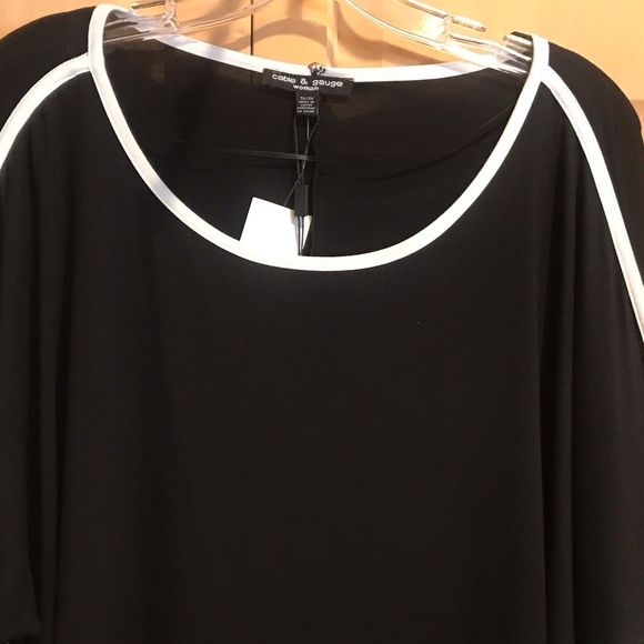 New Cable & Gauge Black Blouse with White Trim - Picture 3 of 7